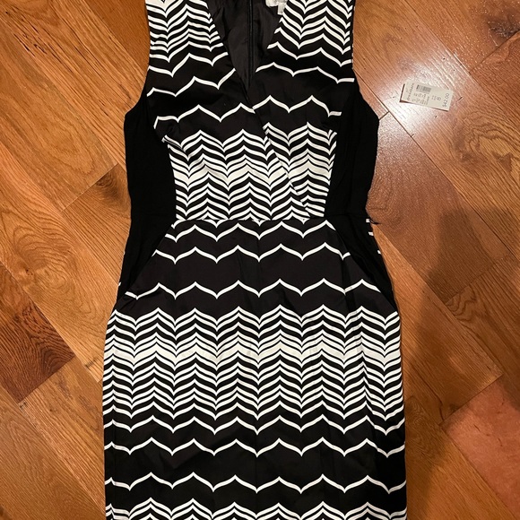 dressbarn black and white dress Black & White Tunic Dress (Dress Barn) main image 1